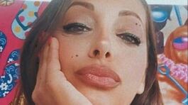 Uccisa in casa, il compagno in fuga thumbnail