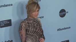 JLo è la nuova "donna ragno" thumbnail