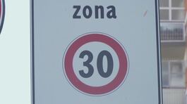 Roma, 52 strade a trenta all'ora thumbnail
