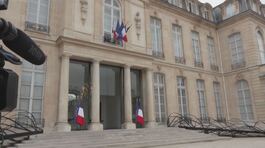 Scontri e proteste, Parigi in fiamme thumbnail