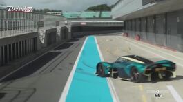 Aston Martin Valkyrie regina di Silverstone thumbnail