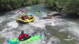 L'adrenalina del rafting thumbnail