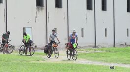 Il cicloturismo thumbnail