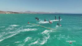 A Fuerteventura spettacolo di windsurf Slalom X thumbnail