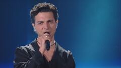 Gianluca Ginoble in "Starman" Gianluca Ginoble in "Starman"