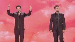Gianluca Ginobile e Piero Barone in "Il cielo" Gianluca Ginobile e Piero Barone in "Il cielo"