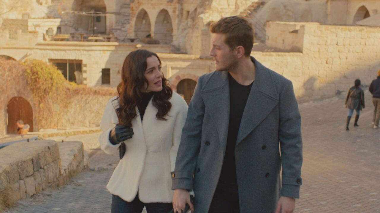 Replica La notte nel cuore in streaming, puntate del 12 ottobre | Video Mediaset