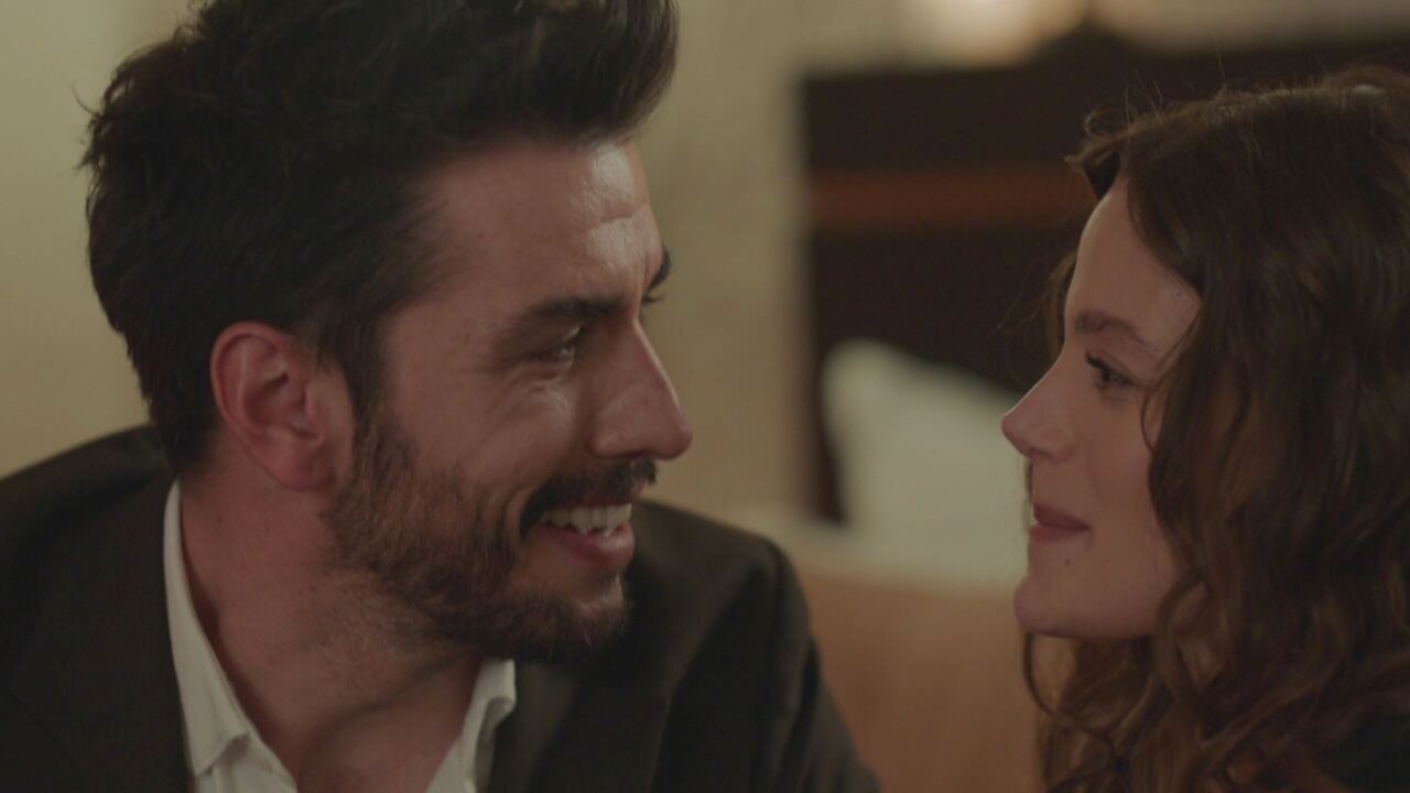 Replica La notte nel cuore in streaming, puntate del 21 ottobre | Video Mediaset