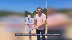 Il blitz degli attivisti: "Non esistono spiagge private"