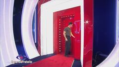 Jonas Pepe entra in Casa per raggiungere gli altri concorrenti