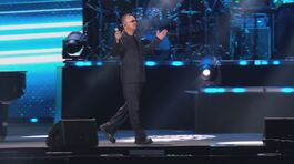 Gigi D'Alessio in "Non dirgli mai" thumbnail