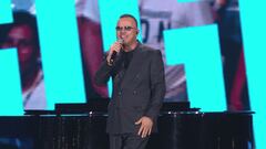 Gigi D'Alessio in "Un nuovo bacio"