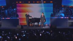 Gigi D'Alessio e Sal Da Vinci in "Rossetto e caffè"