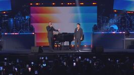 Gigi D'Alessio e Sal Da Vinci in "Rossetto e caffè" thumbnail