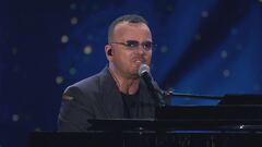 Gigi D'Alessio in "Dove sei"