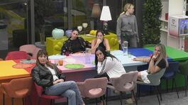 La reazione dei concorrenti alla cena in White Room thumbnail