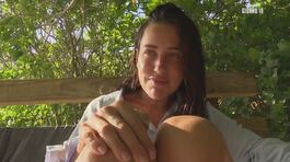 Un momento di malinconia per Teresanna Pugliese thumbnail