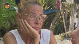 Patrizia Rossetti si sfoga con alcuni Naufraghi thumbnail