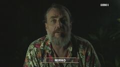 Chiacchiere tra Mirko Frezza e alcuni Giovani