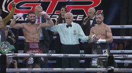 Akrem Aouina alza la cintura silver WBC Welte thumbnail