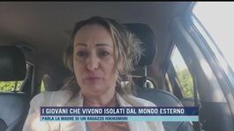 I giovani che vivono isolati dal mondo esterno thumbnail