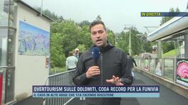 Overtourism sulle Dolomiti, coda record per la funivia thumbnail