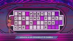 Round Musicale: legata a un granello di sabbia