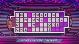 Round Musicale: legata a un granello di sabbia thumbnail