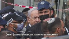 Terroristi a Gerusalemme sparano dentro un bus, 6 morti