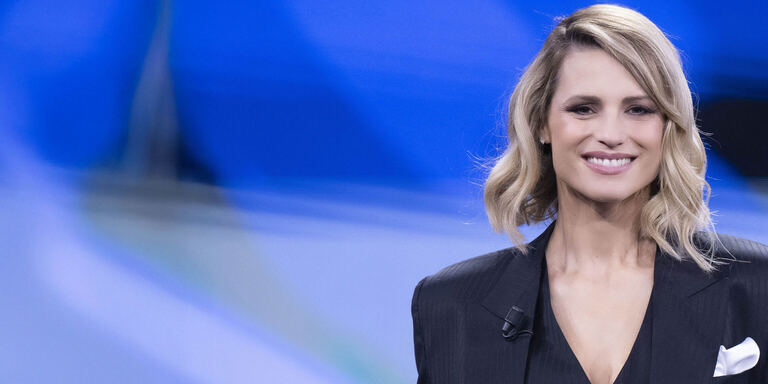 Mediaset Extra Io canto family