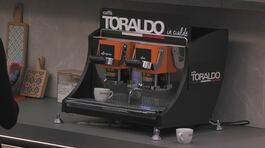 Francesca Carrara prepara il caffè per i suoi nuovi compagni di avventura thumbnail