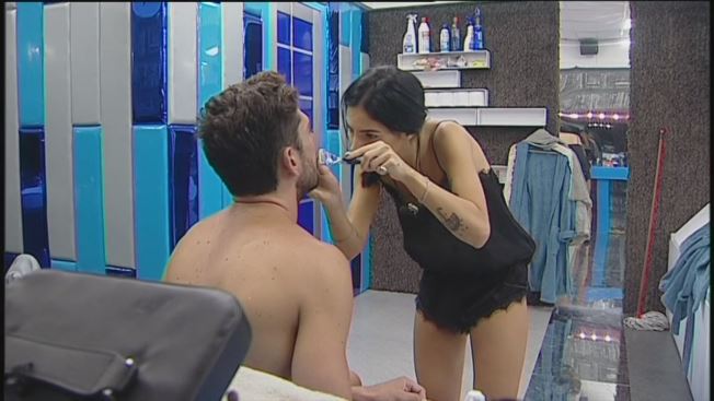 Ignazio si prepara per la diretta - Grande Fratello VIP ...
