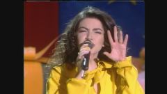 Cristina D'Avena canta la sigla di "Scuola di Polizia" a Bim Bum Bam