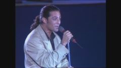 Fiorello canta "La canzone del sole" a Festivalbar 1991