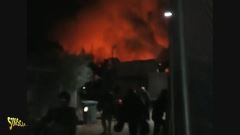 L'incendio al campo profughi di Samos