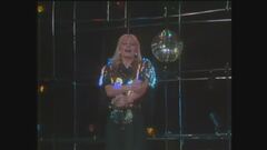 Raffaella Carrà canta "Ballo ballo" a Superclassifica Show 1983