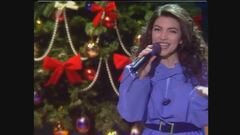 Cristina D'Avena canta Fiocchi di cotone per Jeanie