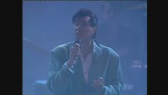 Brian Ferry canta "Is love strong enough" ai Telegatti 1986