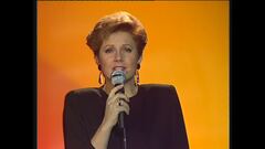 Orietta Berti canta "Senza te" a Superclassifica Show 1987