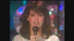 Phoebe Cates canta "Paradise" a Popcorn 1982