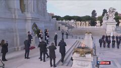 25 Aprile, Mattarella rende omaggio al Milite Ignoto