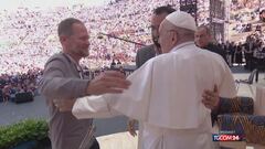 Papa Francesco all'Arena di Verona, in 10mila lo applaudono