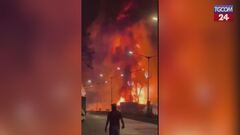 Paura a Mumbai, esplosione di bombole di gas scatena un grosso incendio