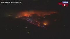 Usa, incendio boschivo in New Jersey: evacuazioni e autostrade chiuse