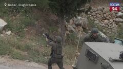 Cisgiordania, raid dell'esercito israeliano nel villaggio di Kobar