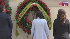 Elly Schlein in via Caetani per l'omaggio ad Aldo Moro