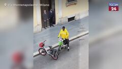 Inter, Thuram sorprende tutti: acquisti di lusso, poi via con la bici a noleggio
