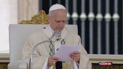 L'omelia del Papa: "E' l'ora dell'amore, la Chiesa apra le braccia al mondo"