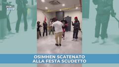Osimhen scatenato alla festa scudetto