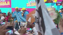 Venezuela, Maduro si diverte alla chiusura della sua campagna elettorale a Caracas
